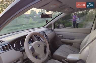 Хэтчбек Nissan TIIDA 2007 в 
