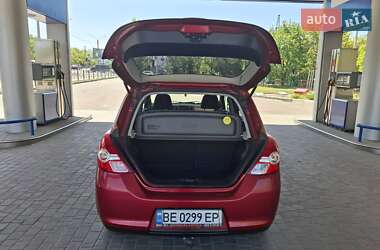Хетчбек Nissan TIIDA 2010 в 