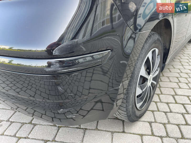 Хетчбек Nissan TIIDA 2008 в Івано-Франківську