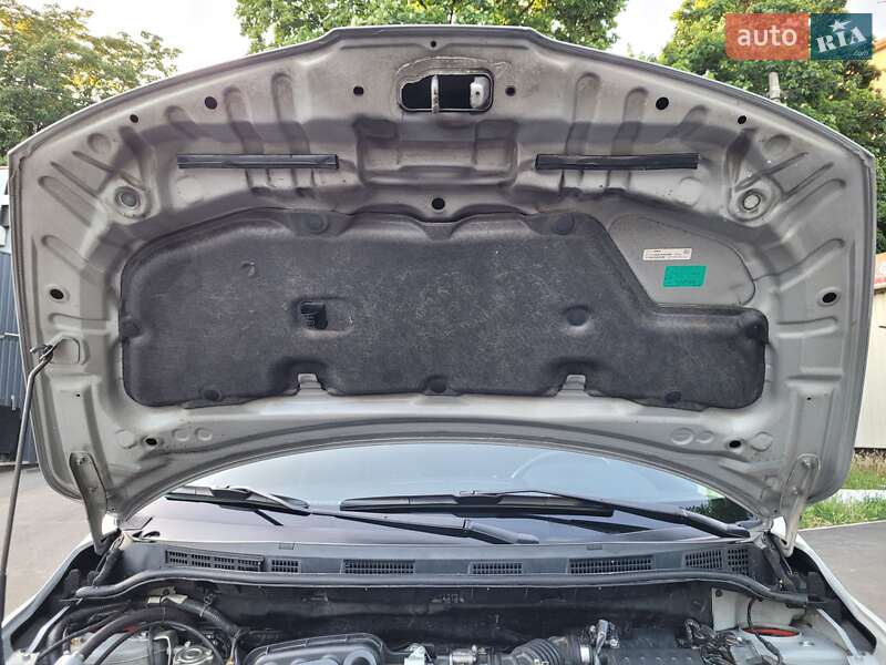 Хэтчбек Nissan TIIDA 2010 в Одессе