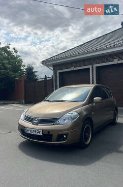 Хетчбек Nissan TIIDA 2007 в Одесі