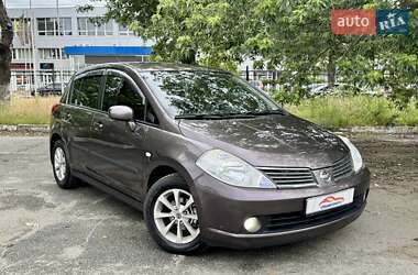 Хэтчбек Nissan TIIDA 2008 в Киеве