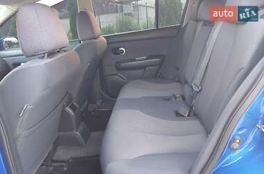 Хетчбек Nissan TIIDA 2007 в 