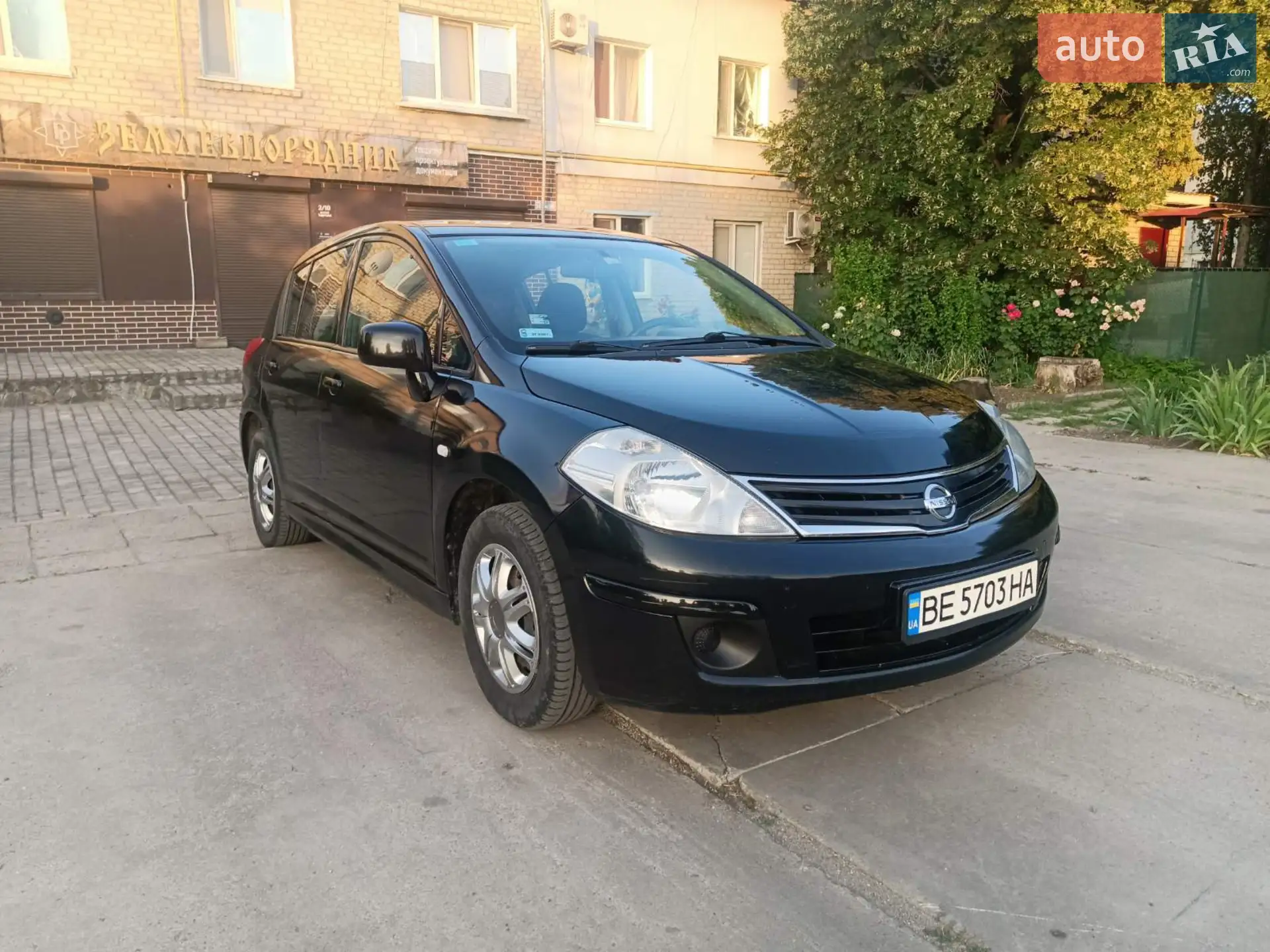 2010 Nissan Tiida - мініатюра 4