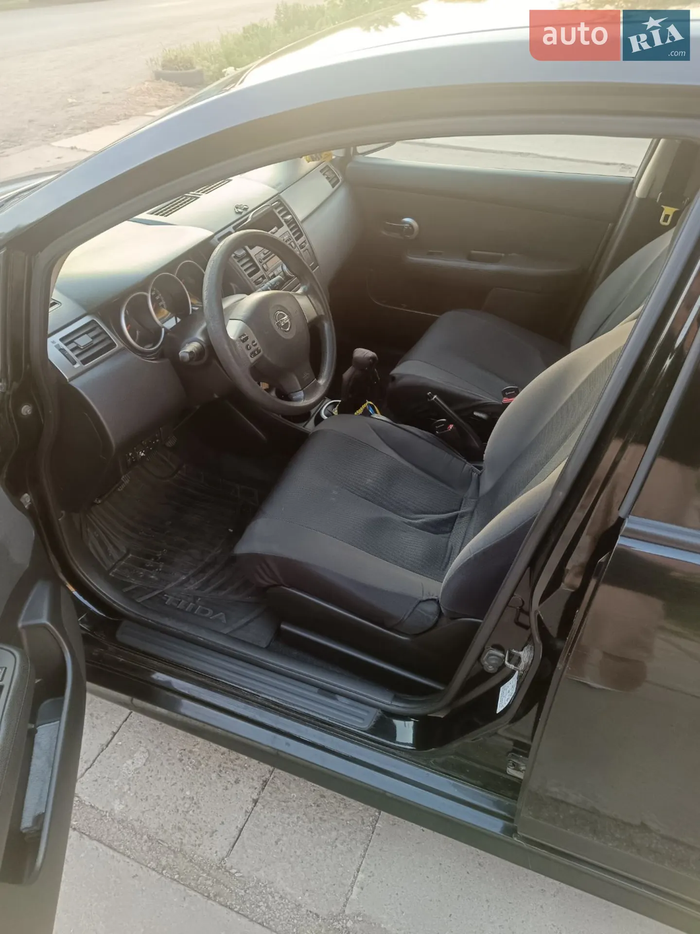 2010 Nissan Tiida - мініатюра 14