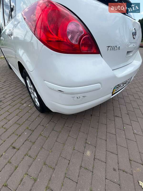 Хетчбек Nissan TIIDA 2012 в Києві фото 10 Хетчбек Nissan TIIDA 2012 в Києві