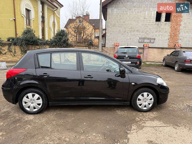 Хэтчбек Nissan TIIDA 2007 в Черновцах фото 2 Хэтчбек Nissan TIIDA 2007 в Черновцах