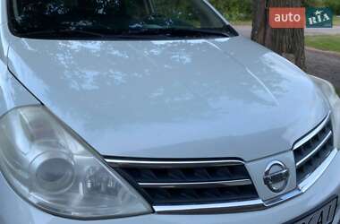 Хетчбек Nissan TIIDA 2012 в Олександрівці