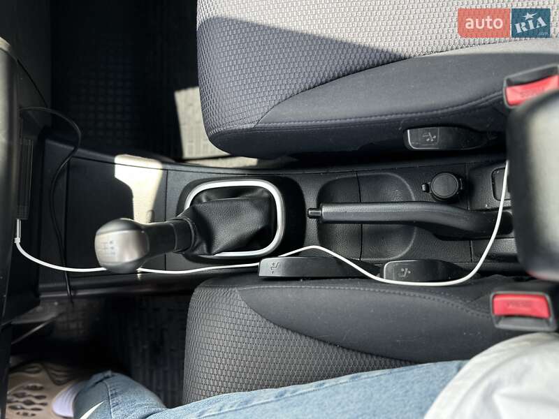 Седан Nissan TIIDA 2008 в Одессе