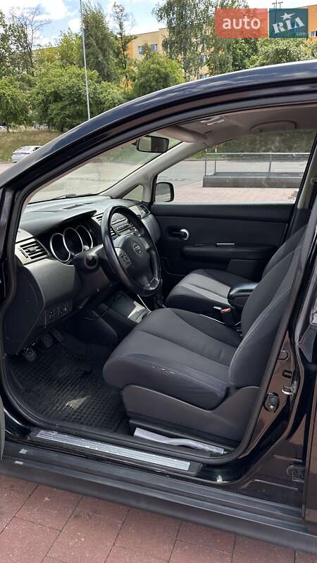 Седан Nissan TIIDA 2008 в Одессе