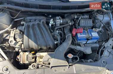 Хетчбек Nissan TIIDA 2008 в 