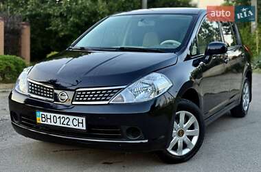 Хетчбек Nissan TIIDA 2007 в Дніпрі