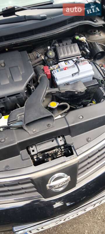 Хэтчбек Nissan TIIDA 2009 в Львове