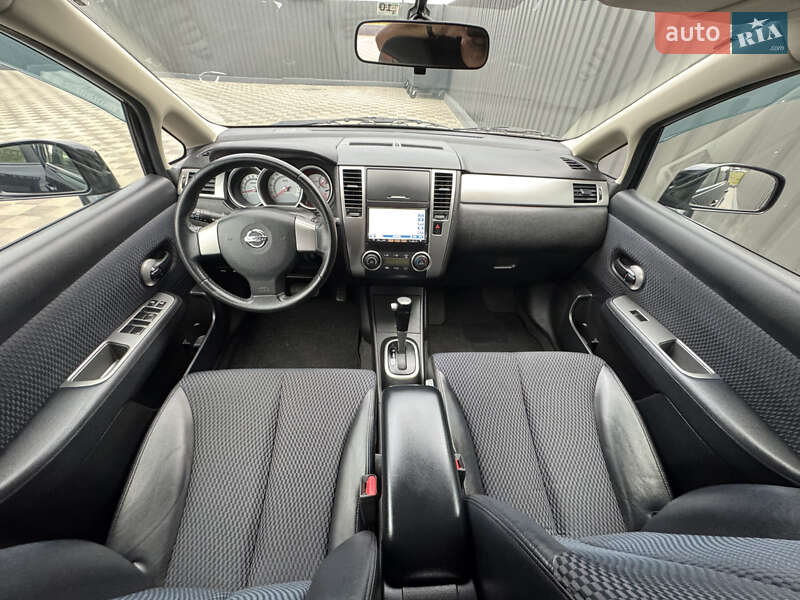 Хетчбек Nissan TIIDA 2011 в Києві