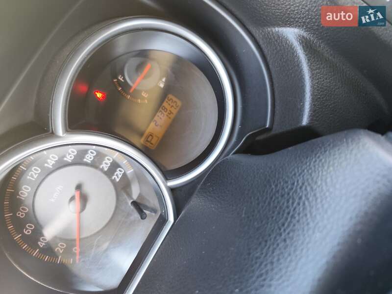 Хетчбек Nissan TIIDA 2008 в Одесі