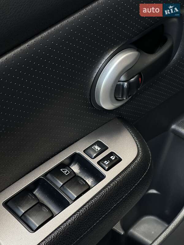 Седан Nissan TIIDA 2008 в Білій Церкві фото 13 Седан Nissan TIIDA 2008 в Білій Церкві