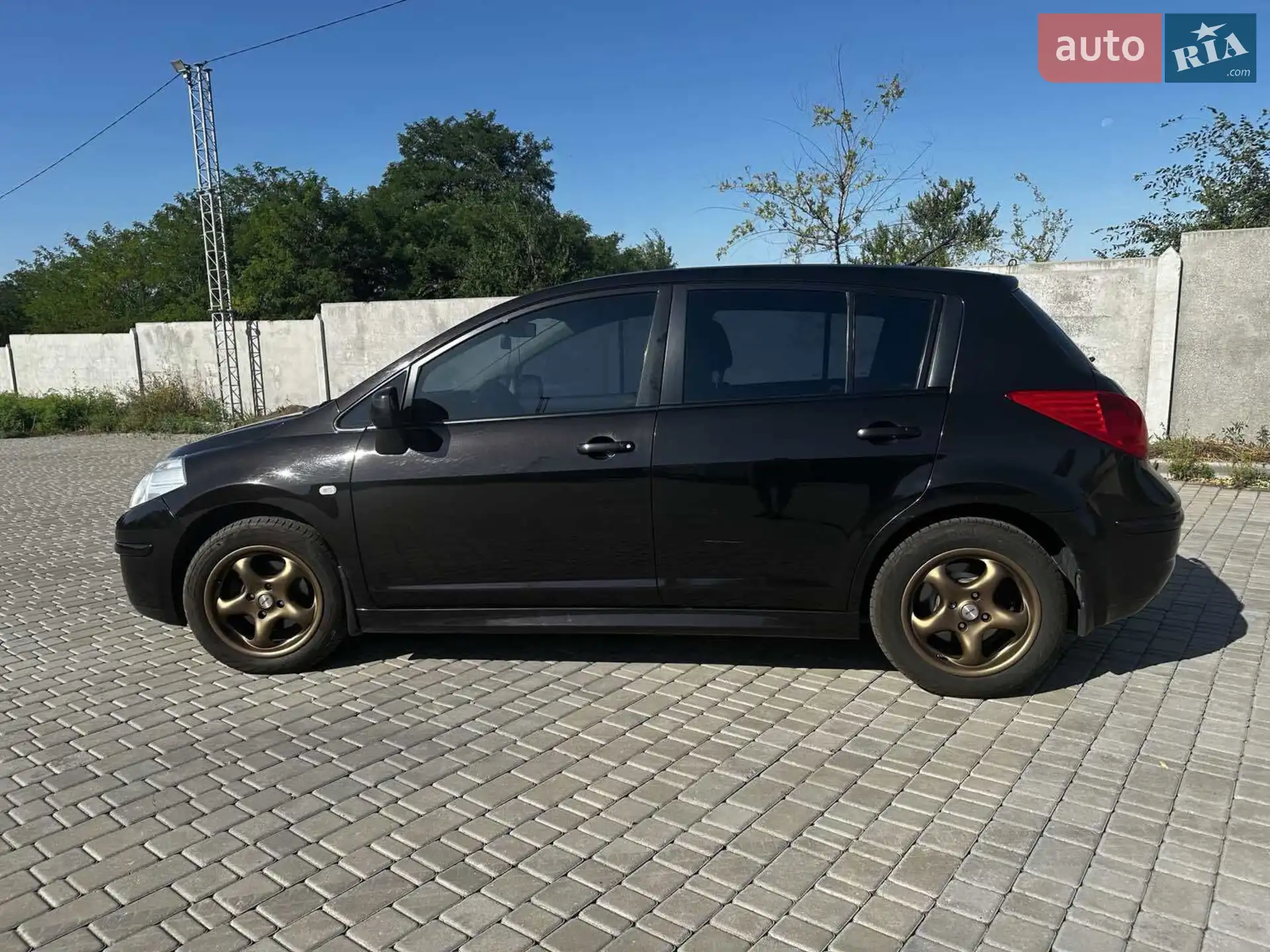 2010 Nissan Tiida - мініатюра 4