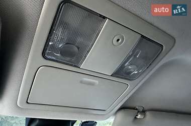 Хэтчбек Nissan TIIDA 2010 в Днепре