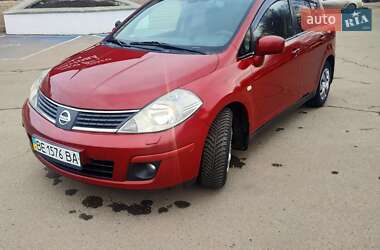 Хэтчбек Nissan TIIDA 2008 в Николаеве