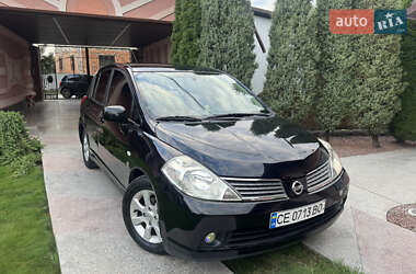 Хэтчбек Nissan TIIDA 2008 в Черновцах