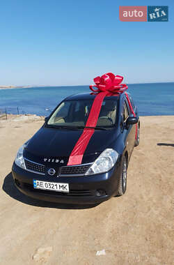 Хэтчбек Nissan TIIDA 2007 в Черноморске