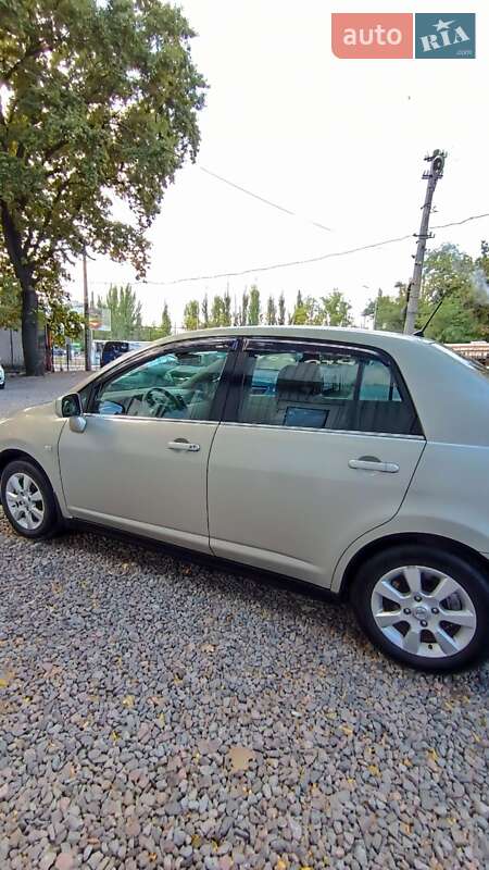 Седан Nissan TIIDA 2008 в Одессе