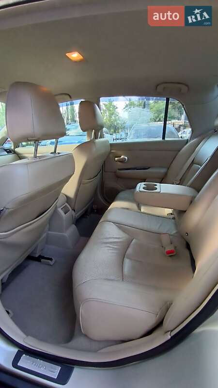 Седан Nissan TIIDA 2008 в Одессе