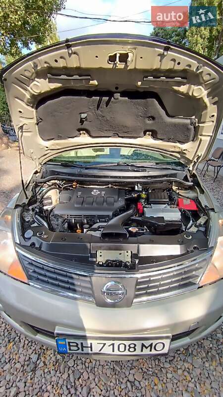 Седан Nissan TIIDA 2008 в Одессе