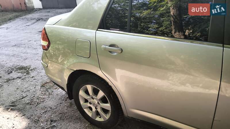 Седан Nissan TIIDA 2007 в Білій Церкві