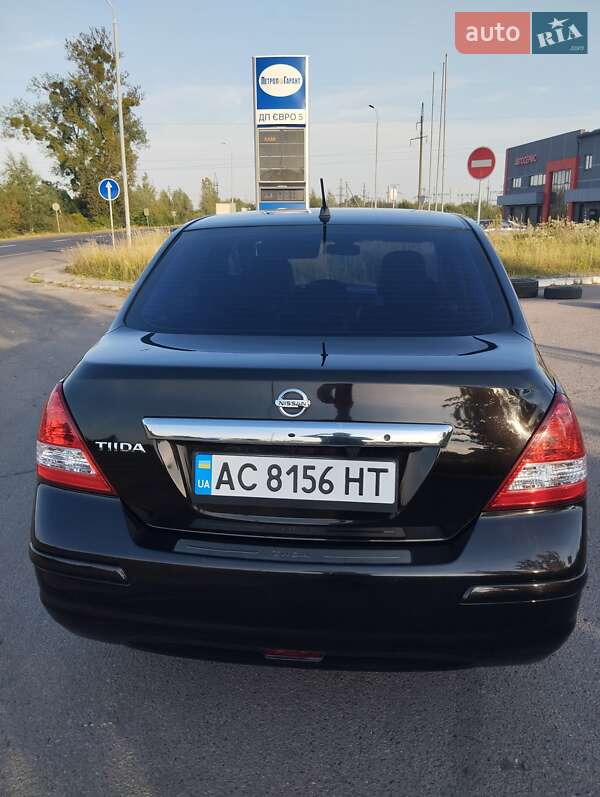 Седан Nissan TIIDA 2010 в Ковелі