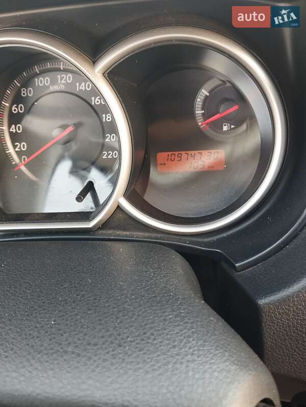 Седан Nissan TIIDA 2010 в Ковелі