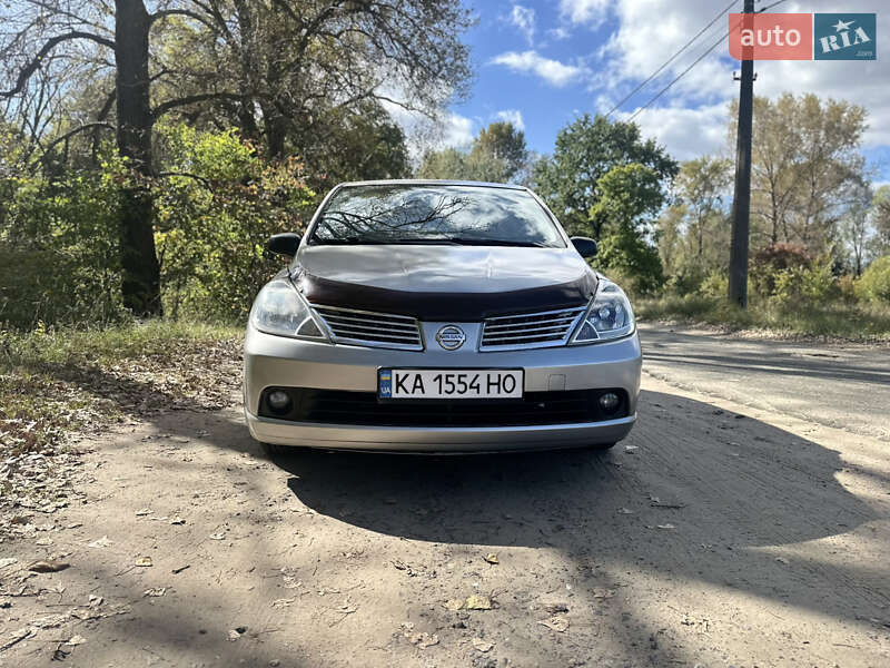 Хетчбек Nissan TIIDA 2007 в Києві