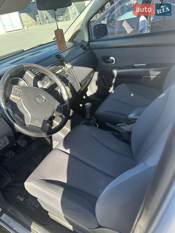 Хэтчбек Nissan TIIDA 2007 в Мукачево фото 12 Хэтчбек Nissan TIIDA 2007 в Мукачево