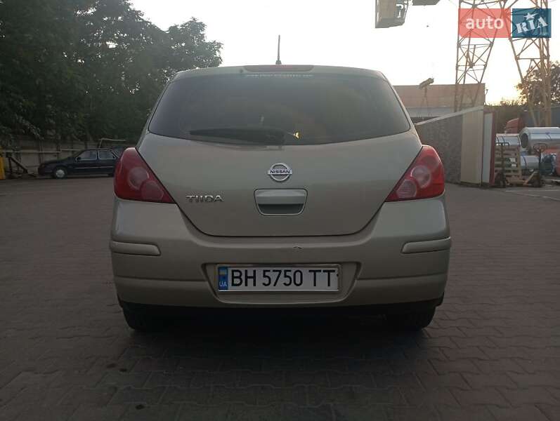 Хэтчбек Nissan TIIDA 2007 в Одессе фото 2 Хэтчбек Nissan TIIDA 2007 в Одессе