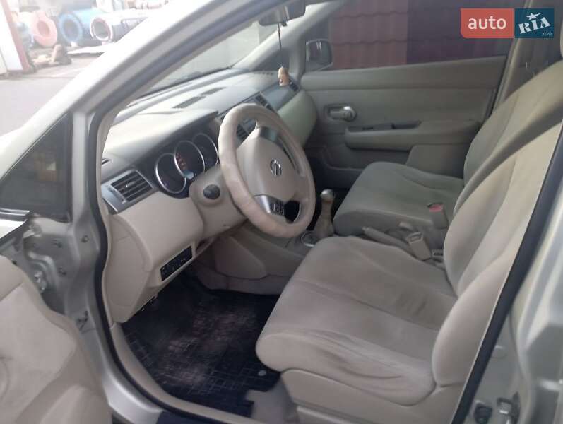 Хэтчбек Nissan TIIDA 2007 в Одессе фото 6 Хэтчбек Nissan TIIDA 2007 в Одессе