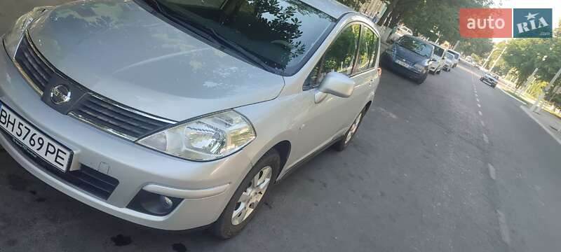 Хэтчбек Nissan TIIDA 2007 в Измаиле фото 4 Хэтчбек Nissan TIIDA 2007 в Измаиле