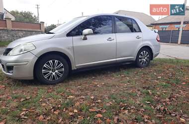 Седан Nissan TIIDA 2007 в  фото 5 Седан Nissan TIIDA 2007 в