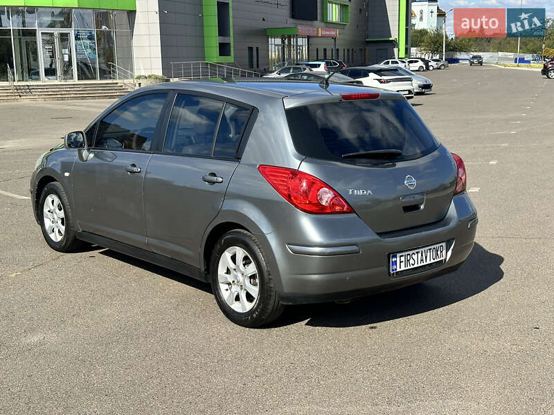 Хэтчбек Nissan TIIDA 2007 в Кривом Роге фото 10 Хэтчбек Nissan TIIDA 2007 в Кривом Роге