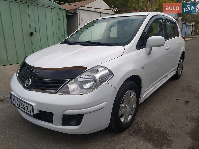 Nissan TIIDA 2013 Nissan TIIDA 2013