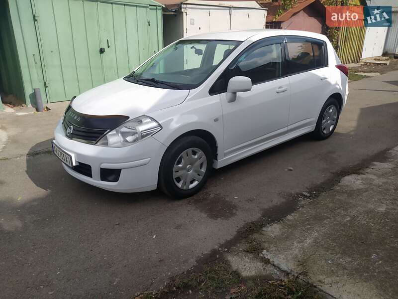 Хетчбек Nissan TIIDA 2013 в Одесі