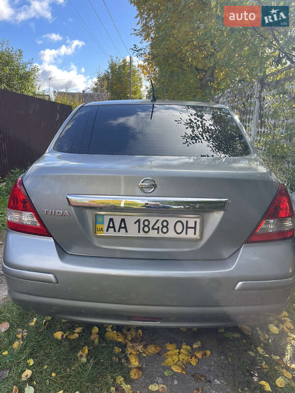 Седан Nissan TIIDA 2011 в Киеве фото 30 Седан Nissan TIIDA 2011 в Киеве