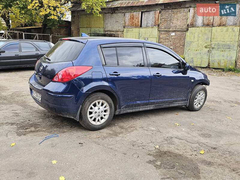 Хэтчбек Nissan TIIDA 2007 в Киеве