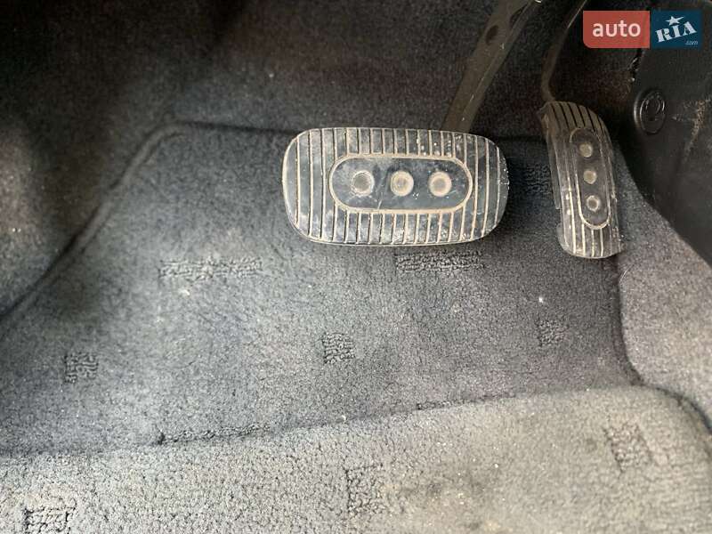 Хэтчбек Nissan TIIDA 2010 в Киеве фото 10 Хэтчбек Nissan TIIDA 2010 в Киеве