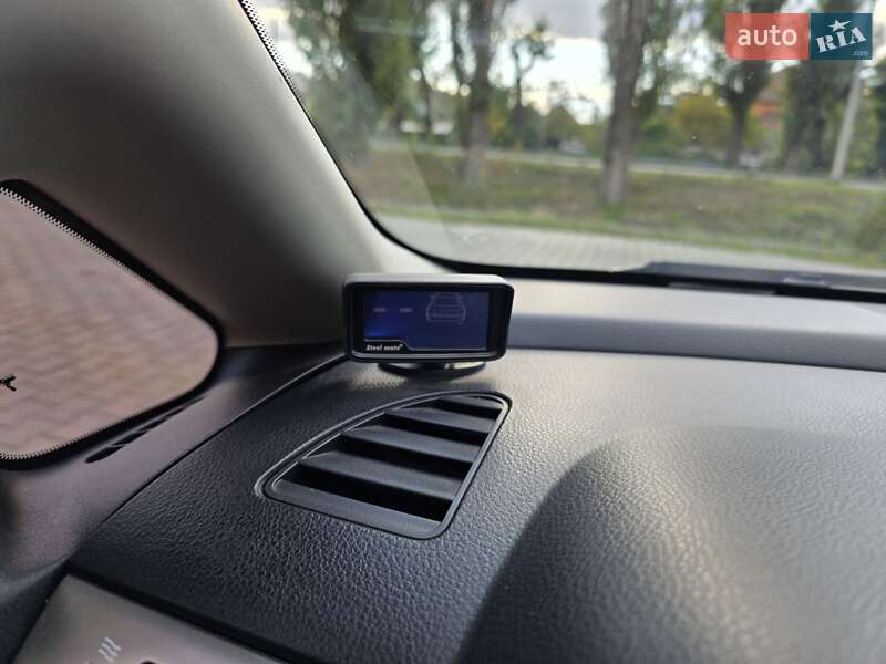 Хэтчбек Nissan TIIDA 2008 в Одессе фото 17 Хэтчбек Nissan TIIDA 2008 в Одессе