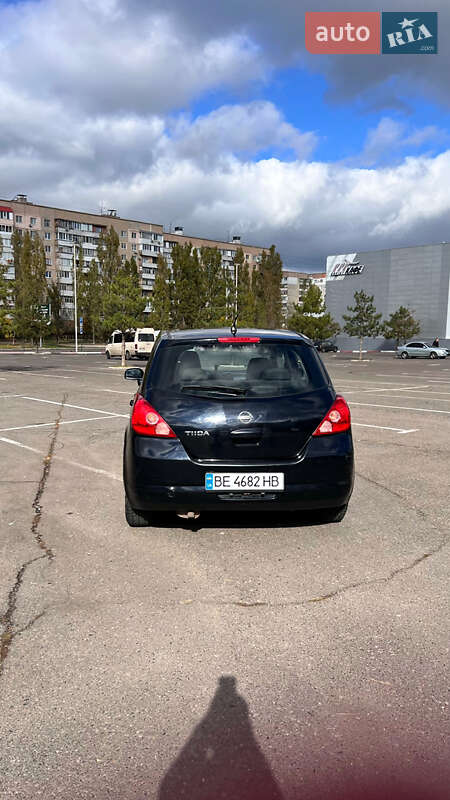 Хэтчбек Nissan TIIDA 2008 в Николаеве