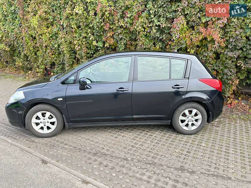 Хетчбек Nissan TIIDA 2008 в Києві