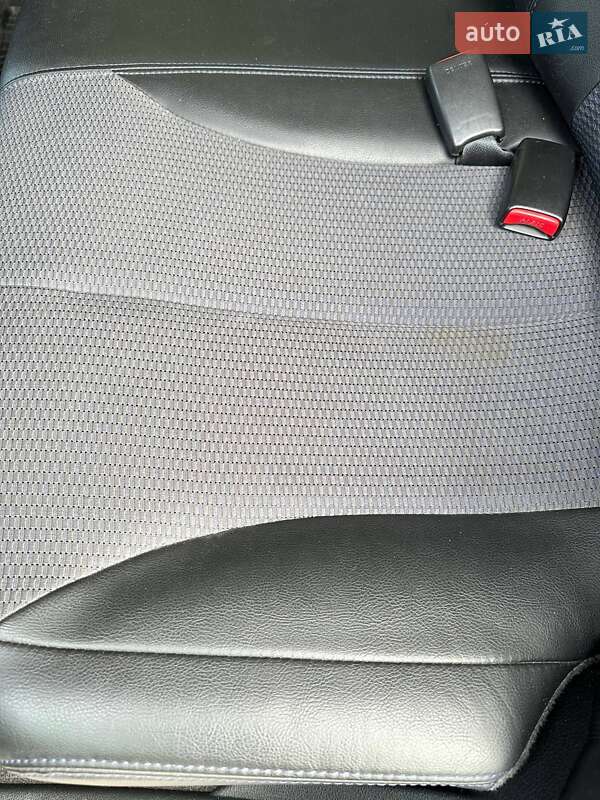 Хетчбек Nissan TIIDA 2008 в Києві