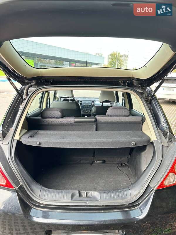 Хетчбек Nissan TIIDA 2008 в Києві