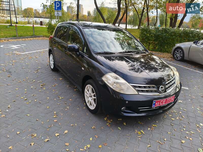 Nissan TIIDA 2012 Nissan TIIDA 2012