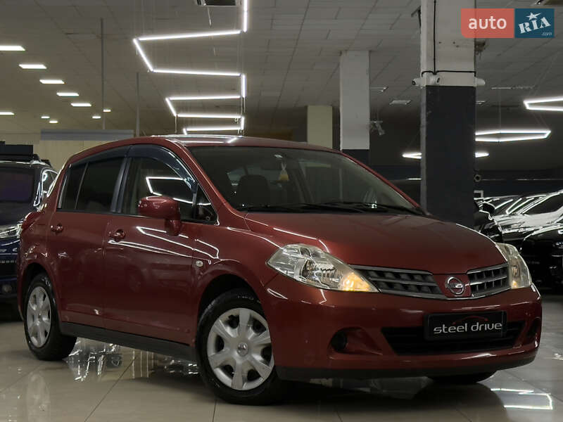 Хетчбек Nissan TIIDA 2010 в Миколаєві фото 5 Хетчбек Nissan TIIDA 2010 в Миколаєві